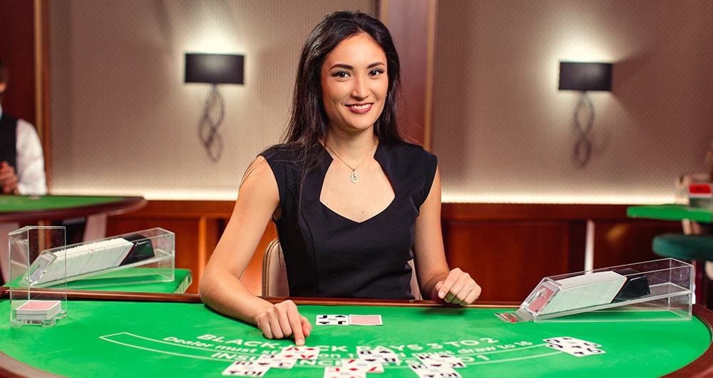 บรรยากาศโต๊ะดีลเลอร์สำหรับคาสิโนสด ultrabet88